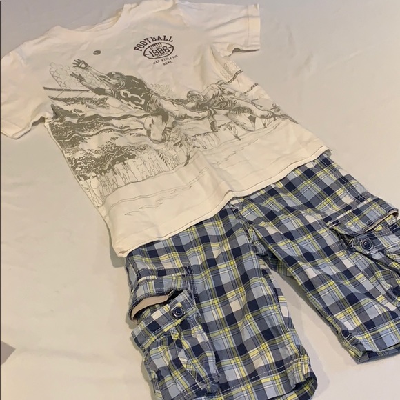 GAP Other - Gap shorts and t shirt set - football 🏈 cargos
